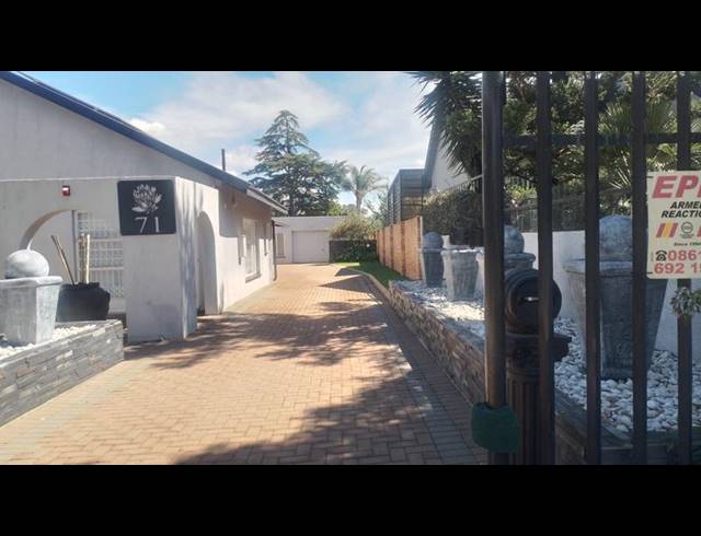 5 BEDROOM HOUSE FOR SALE IN GREENHILLS